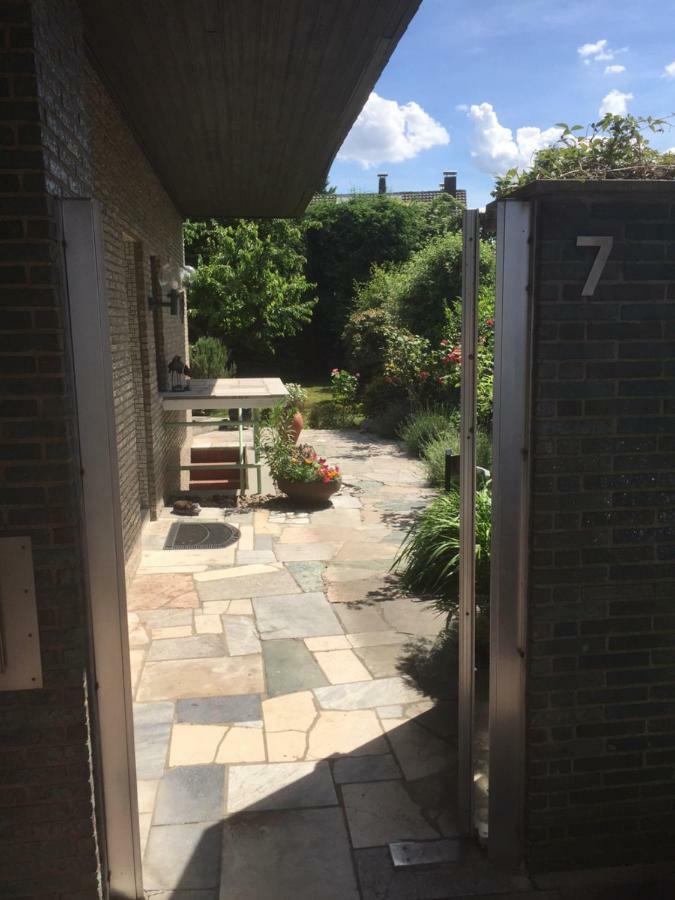 Duesseldorfer Privatzimmer Exterior foto
