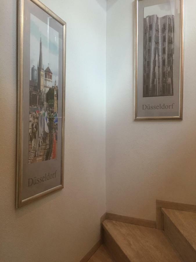 Duesseldorfer Privatzimmer Exterior foto