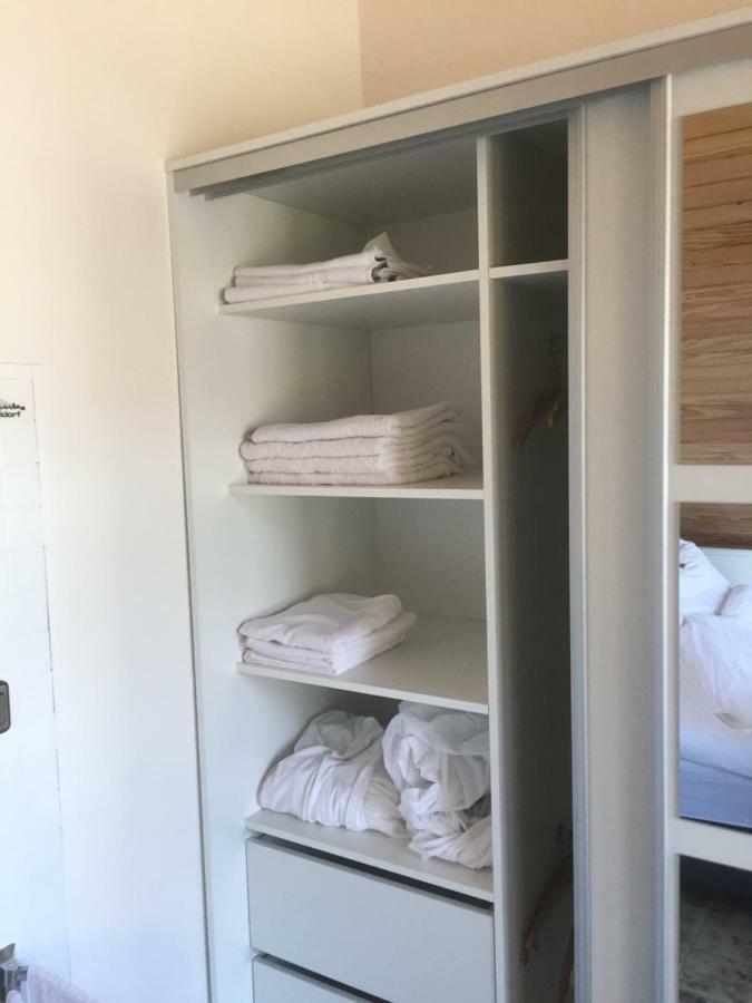 Duesseldorfer Privatzimmer Exterior foto